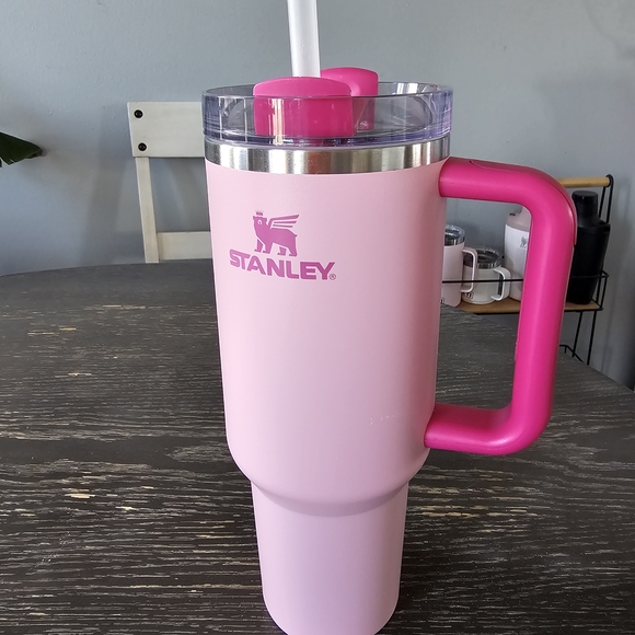 Stanley Pink Tumbler with Handle 40oz - Picture 1 of 7